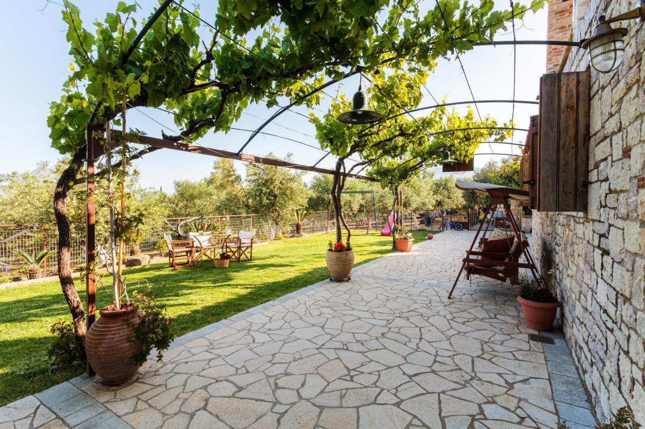 Petalidi Olive Garden Stone House Near The Beach 외부 사진