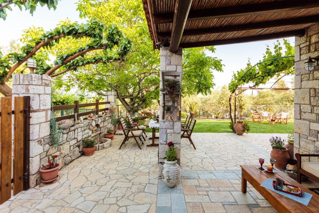 Petalidi Olive Garden Stone House Near The Beach 외부 사진
